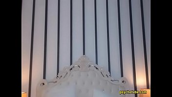 Penampilan Mesra Dan Menggoda Asian Doll Brunette Secara Langsung