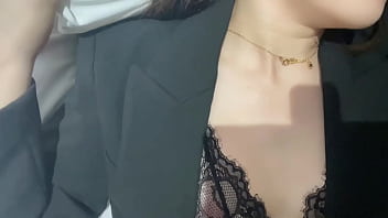 出差老公快回家，我湿透了等你操，主页有更骚的淫语视频让你硬到爆