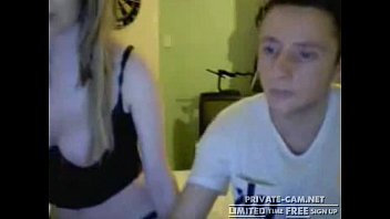 Socute Yang Menggoda Di Webcam: Video Porno Gratis Blonde 19 Tahun Pemalu Dan Menggairahkan