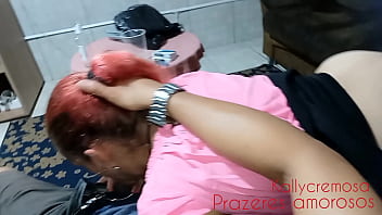 Si Bangsat Pengecut Yang Rela Menyerahkan Istrinya Untuk Dilampiaskan Nafsu Para Lelaki Lain Demi Kepuasan Birahinya Sendiri