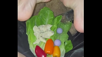 Ayam Dan Sayuran Di Dalam Memek Sempit Basah Gadis 18 Tahun Perawan Cantik – Masturbasi Amatir Saudi Terbaik – Fetish Makanan Mesum – Putri Salju Arab – Los Angeles-usa-2025