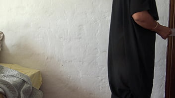 Istri Mesir Arab Terkejut Saat Dokternya Mulai Menggoyang Pantatnya