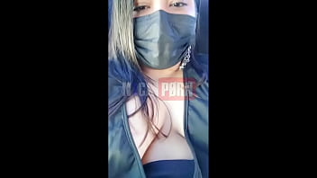 Saat Pulang, Aku Buka Baju Dan Perlihatkan Payudaraku Di Dalam Bis