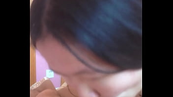 Gadis Tionghoa Yang Jelek Ini Menghisap Kontolku Sampai Puas