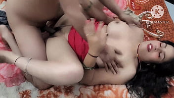 Goyang Hot Ngentot India Dengan Suara Ranjang Hindi Yang Menggairahkan