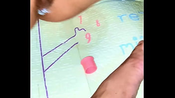 Memeras Susu Mami Muda Bergaun Kuning Yang Nafsu Membara Sambil Ditusuk Sampai Meraung