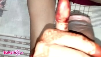 Payudara Besar India Memeras Susu Untuk Disedot Saudara Tirinya