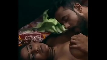 Gadis India Seksi Memuaskan Nafsu Pacarnya
