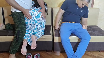 Istri Dihardcore Di Depan Suaminya Yang Ditinggal Tidur – Istri Nakal Dan Ibu Tiri Hot Yang Suka Ntr