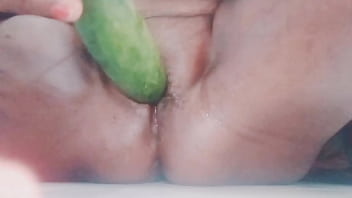 Desi Bhabhi Yang Menggairahkan Dan Penuh Nafsu