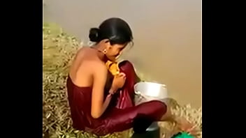 Bhabhi Mandi Telanjang Bulat Di Kamar Mandi