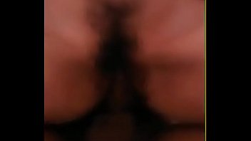 Gadis Tionghoa Digencet Keras Sambil Menjerit-jerit