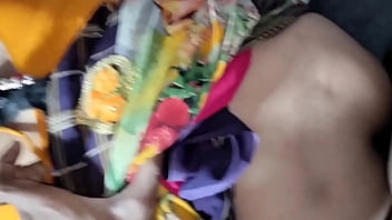 Gadis Desa India Yang Panas Dan Liar Di Alam Terbuka