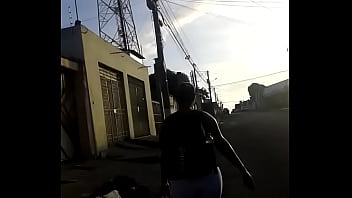 Lidi Yang Bergoyang Menggoda