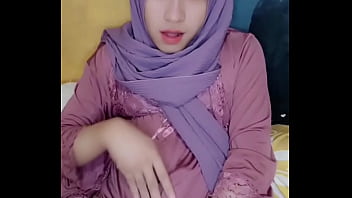 Solo Hijab Crossdress Yang Menggoda