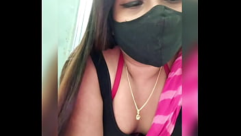 Ibu Mertua India Yang Panas Dan Menggoda