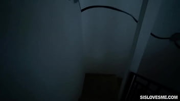 Adik Tiriku Kuhardik Dengan Brutal Dalam Adegan Pov Yang Panas