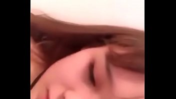 Gadis Tionghoa Cantik Memainkan Memeknya