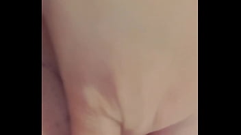 Gadis Oriental Yang Menggoda