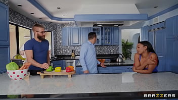 Gairah Membara Di Trailer Panas Brazzers