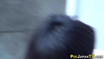 Basahnya Betisku Oleh Pancuran Emas Dari Timur