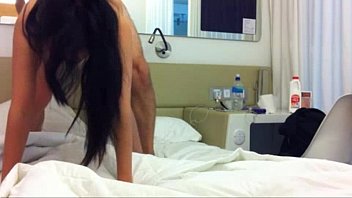 Menggila Di Atas Pelana, Cowgirl China Amatir Ini Menggoyang Hingga Klimaks