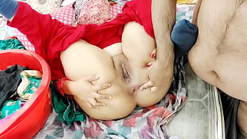 Membantu Adik Tiri Mencuci Pakaian Dengan Imbalan Seks Anal Bersama Audio Hindi