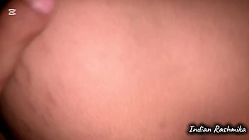 Gadis Desi Bhojpuri Lagi Horny Ngomporin Dan Pengen Kontol Item Gede Buat Memek Sempitnya Yang Masih Ketat. Reaksi Epic Pas Digituin Di Video Homemade Asli Bahasa Hindi.