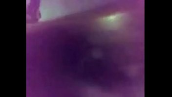 Gadis Desi Menggoda Pacarnya Dengan Membiarkan Pria Lain Menidurinya