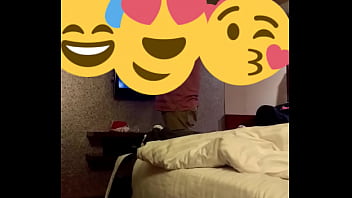 Istri Seksi Desi Menggoda Tukang Kabel Dengan Tubuhnya Yang Menggairahkan Bagian 2