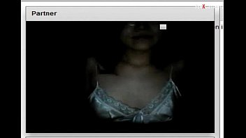 Gadis Tionghoa Menggoda Di Layar Webcam