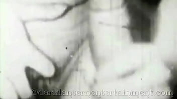 Kartu Pos Panas Dari Ibu Tiriku Yang Menggoda