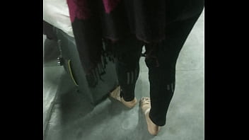 Pantat Sempit Desi Yang Menggoda Dan Tak Tahan Untuk Dimainkan