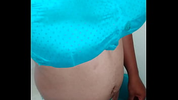 Ibu India Yang Menggoda Dengan Lekuk Tubuhnya Yang Memikat