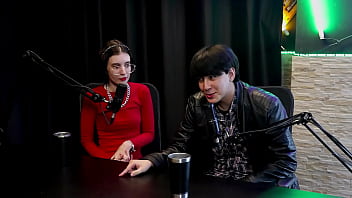 Curtia Se Exibir Bem Novinha, A Pandemia Empurrou Mulheres Pro Pornô, Confessou Pra Mãe, E Quando Vendeu O Primeiro Nude… – Yastrixx & Dixon (assista Em: Sheer/red)