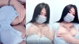 Yessy Menggoda Dengan Payudara Montoknya Di Live Mango