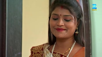 Pameran Pusar Dalam Dan Menggoda Dari Bintang Sinetron India