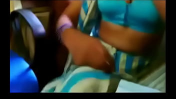 Pandangan Menggoda Dari Bibi Tetangga Yang Seksi