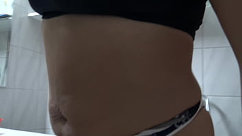 Salope Beurette Excitante Dans Les Quartiers Chauds De Marseille