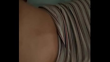 Gadis Asia Yang Menggoda Dengan Sensualitas Tak Terbantahkan