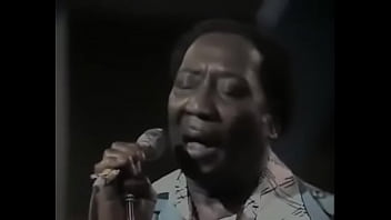 Gelora Lumpur: Malam Panas Di Panggung 1974