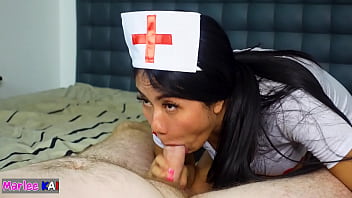 Perawat Thailand Menggoda Mengisap Kontol Hingga Keluar Air Mani