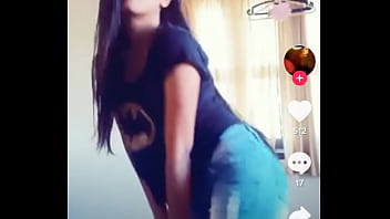 Goyang Seksi Cewek Desi Bikin Geli