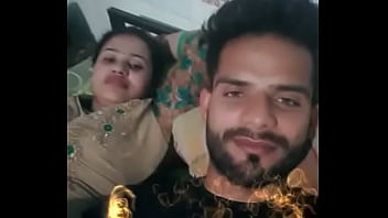 Gadis Desi Digoyang Keras Di Kamar – Adegan Panas Hindi Part 2