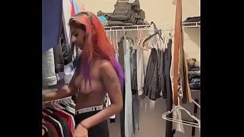 Kamera Tersembunyi Rekam Desi Telanjang Ganti Baju