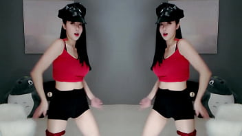 Cô Gái Trung Quốc Quyến Rũ đắm Mình Trong Cuộc Mây Mưa Trên Bãi Biển