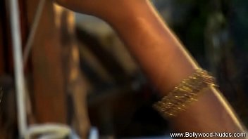 Gadis India Sempurna Yang Menggoda