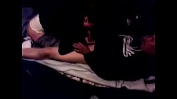 Chino Dan Iris: Kisah Panas Dua Gadis Yang Tak Terlupakan