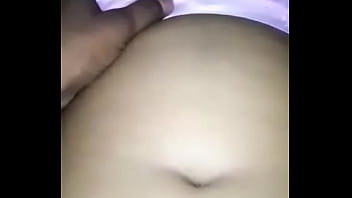 Gadis India Yang Menggoda Dengan Lekuk Tubuh Yang Memukau