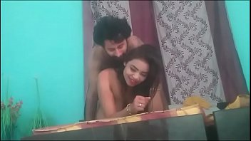 Dada Montok Tante Mallu Digencet Di Mal